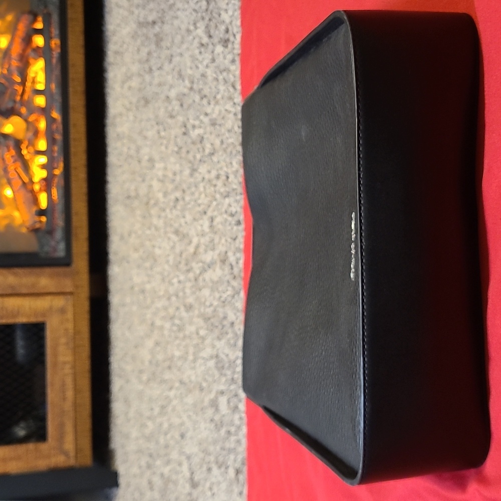 Calvin Klein Fay Large Crossbody Bag In Black Leather - Picture 3 of 9